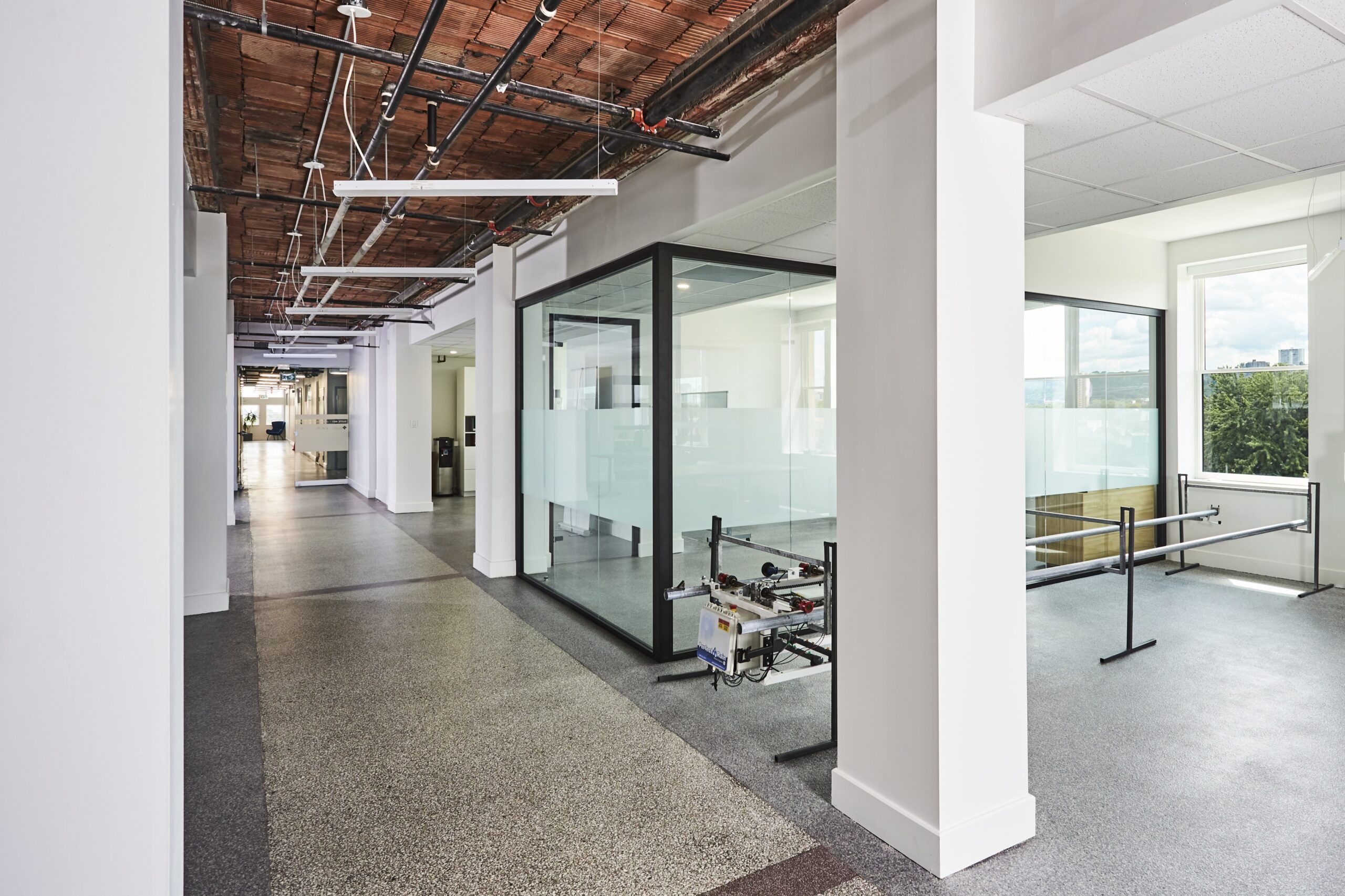 WHQ 4th Floor0722_511581 Office space with wooden ceiling, white columns and glass wall meeting spaces
